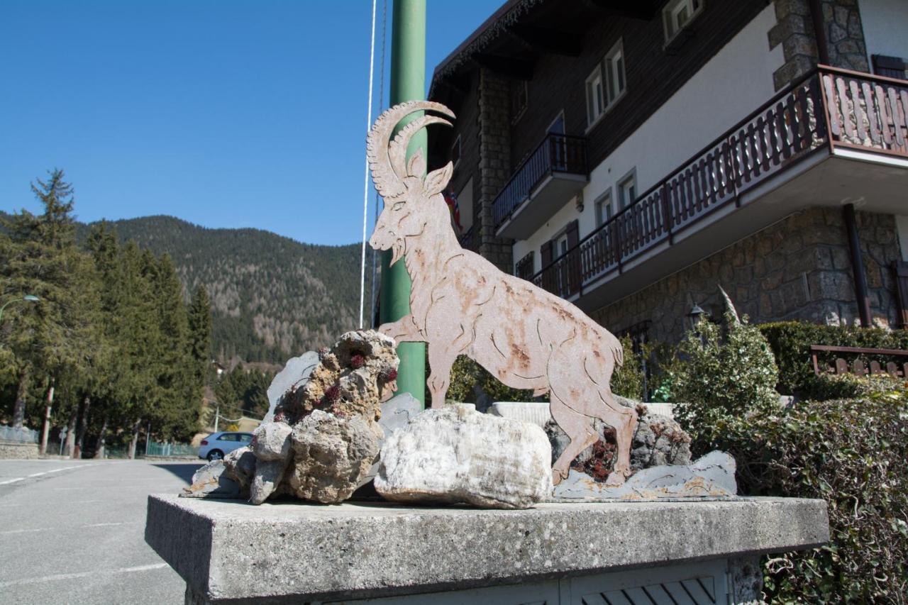 Hotel Des Alpes Castione della Presolana Luaran gambar