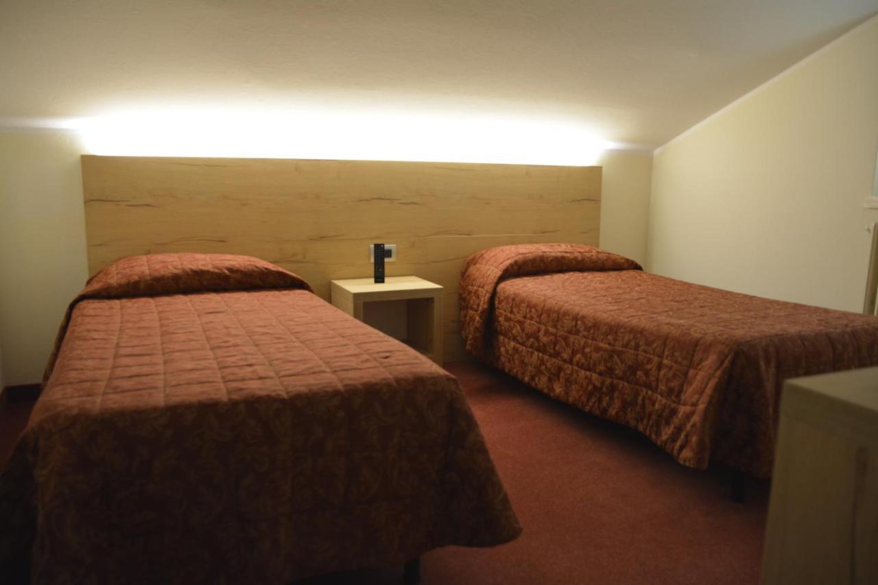 Hotel Des Alpes Castione della Presolana Luaran gambar