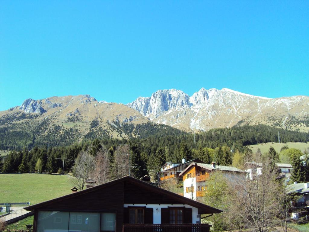 Hotel Des Alpes Castione della Presolana Bilik gambar