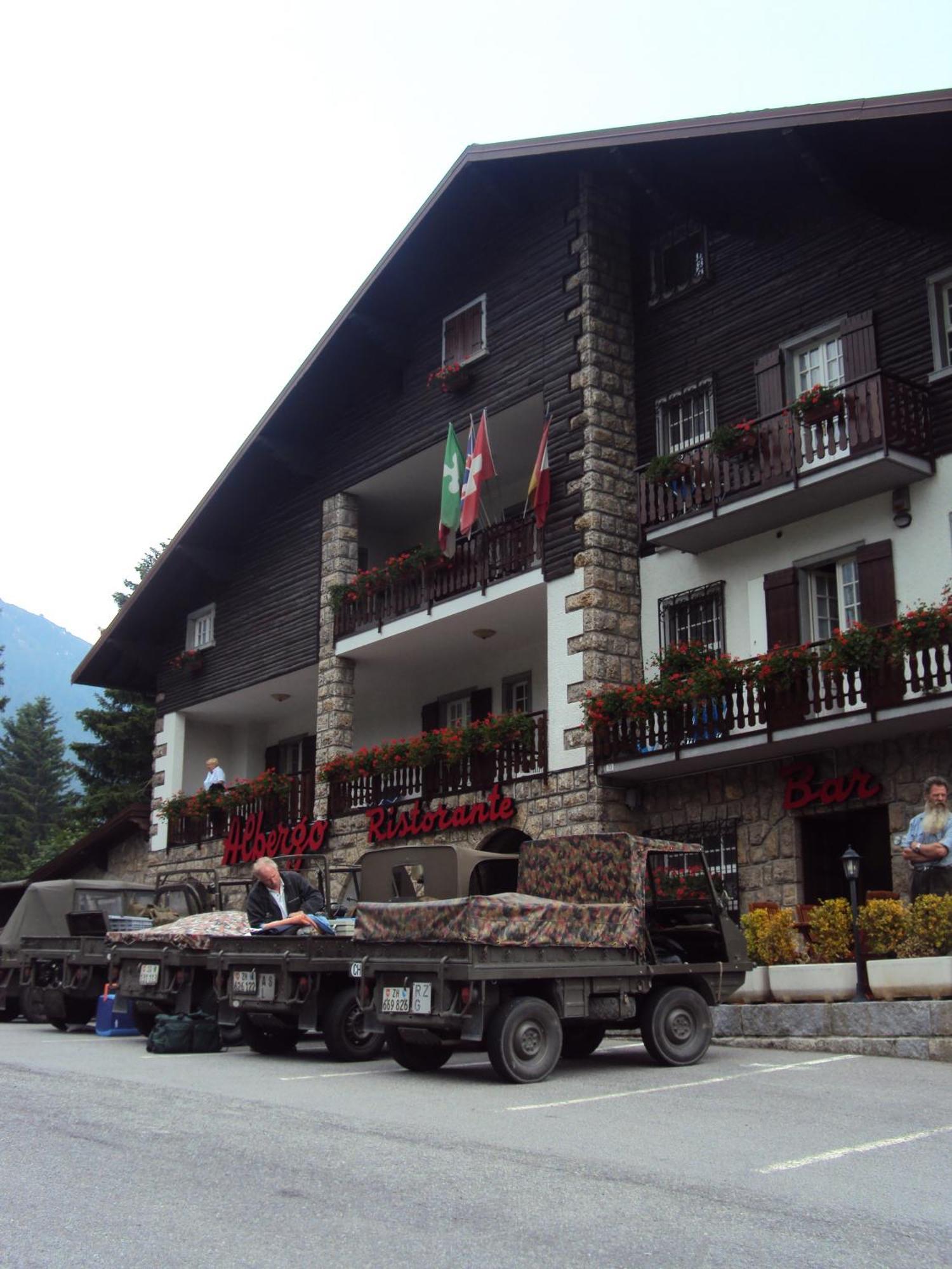 Hotel Des Alpes Castione della Presolana Luaran gambar