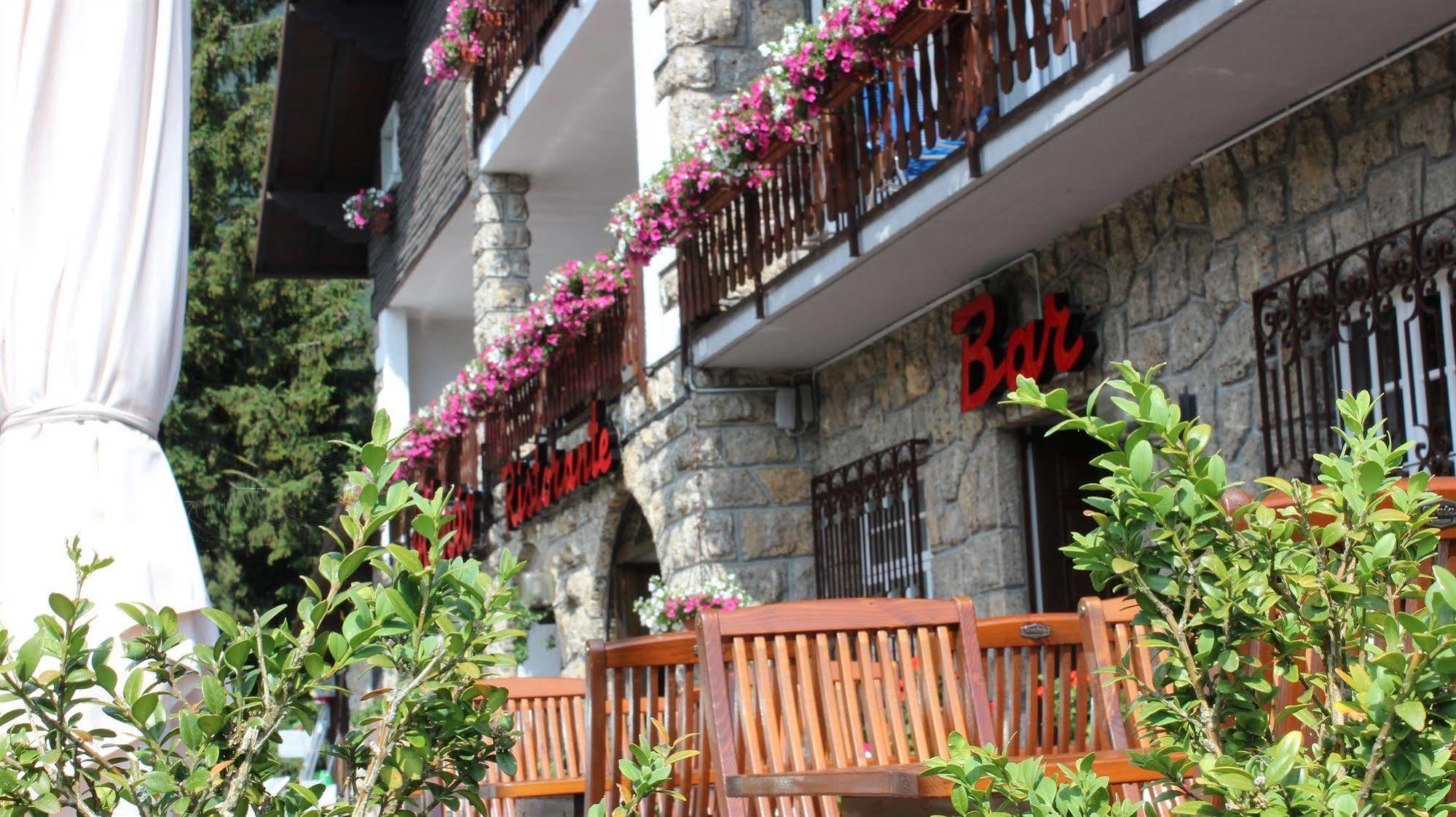 Hotel Des Alpes Castione della Presolana Luaran gambar